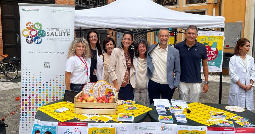 Immagine di Banchetto informativo in piazza