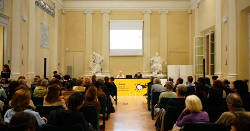 Agorà festival incontro Giuliana Sgrena in Malatestiana